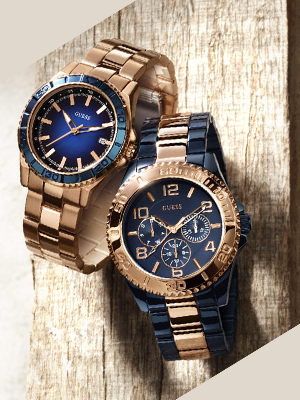 синие наручные часы